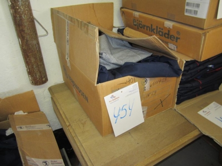 Kasse med ca 18 par arbejdstøj; overalls/bukser/jakke, Björnkläder, mørkeblå