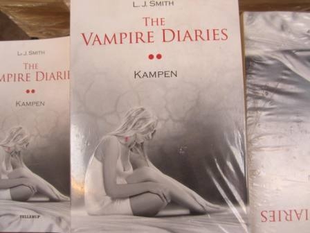 Ca 250 bøger: Vampire Diaries, Kampen af L.J. Smith