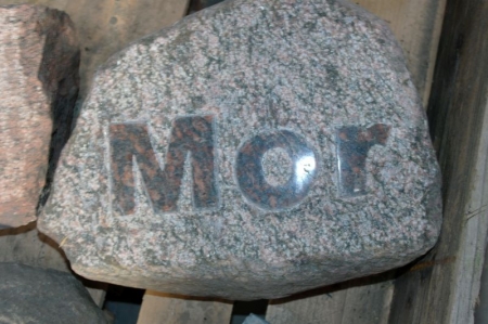 4 slebne sten med motiv, sælges af privat, kun moms af salær