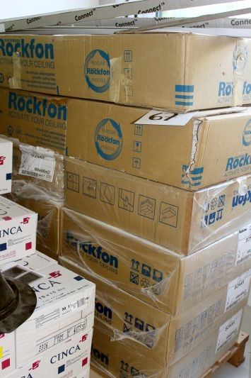 Pallet with Rockfon + pallet with Rockfon Adjustable straps etc.