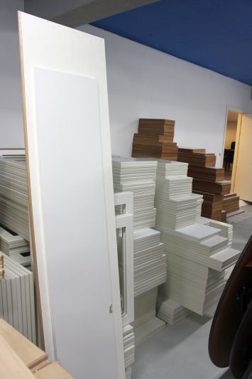 Large lot new quality fronts for the kitchen cabinets and drawers, white blah delivered to JKE kitchens