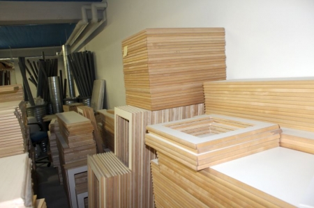 Large lot new Quality fronts for the kitchen cabinets and drawers, white with wooden edge, i.e. delivered to JKE kitchens