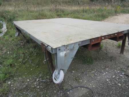 Platform to run inside pipes, Liftra type LT849-1, year 2010, weight 640 kg, about 2,14x3 meters