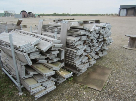 4 pallets and 1 barrel with approximately 250 units pallet collars in good condition
