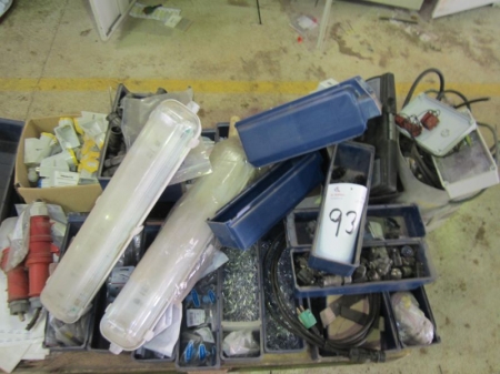 Pallet with light fittings, connectors, terminals and other electrical equipment