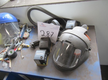 2 x welding helmet with fresh air equipment battery, 3M / North