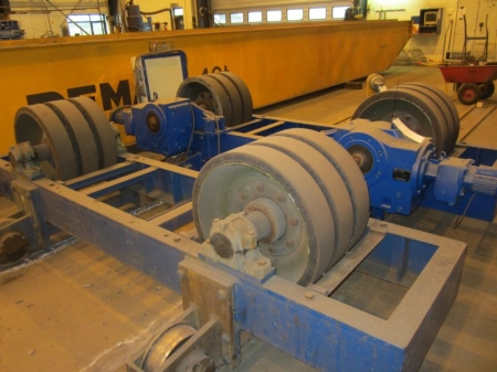 1 set of roller beds on rail wheels, Hendricks 100 tonnes, complete with control unit, cable and remote control, year 2009, 2 x 6 wheel Ø Approximately 700 mm