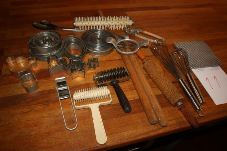 Various baking utensils, as depicted