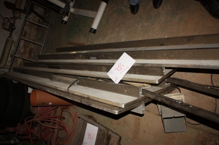 Stainless steel shelving, free standing (bread bridge). Dismantled. Length about 226 cm