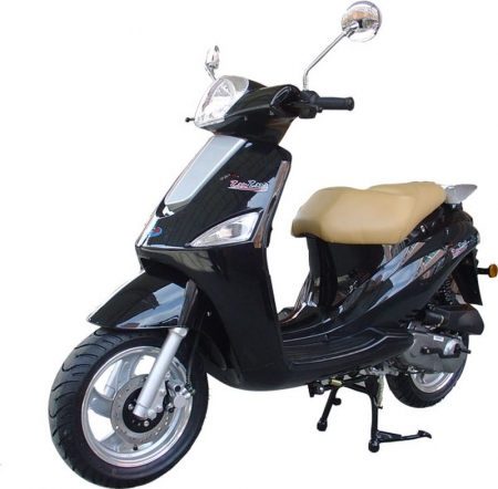 45 km / h, Retro Scooter with 4-stroke KYMCO engine running about 40 km on one liter of petrol, color black, see the description: