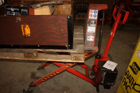 Power height lifter + clamp