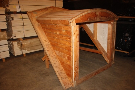 Dormer unit, wooded. The tilt about 50 degrees. Fold width ca. 1.28 x height ca. 1.26 meters