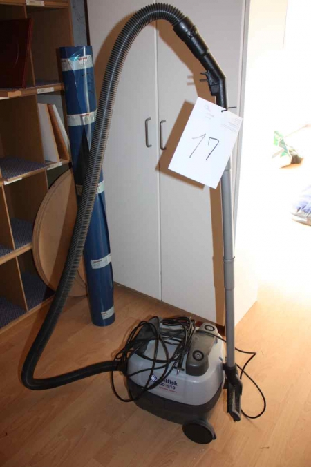 Vacuum cleaner, Nilfisk GD 910