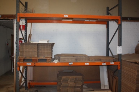 Pallet rack without content, 8 beams