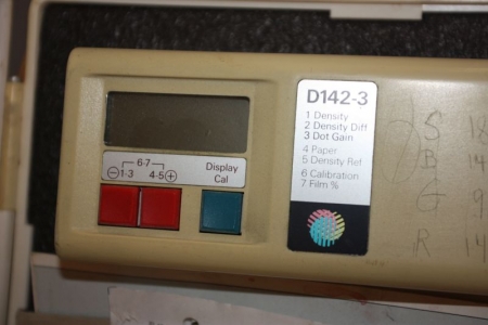 Measuring apparatus, reflexion densitometer Gretag D142-3 in suitcase