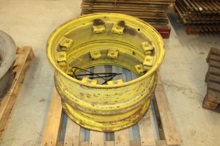 Tractor wheels, D: 76 cm