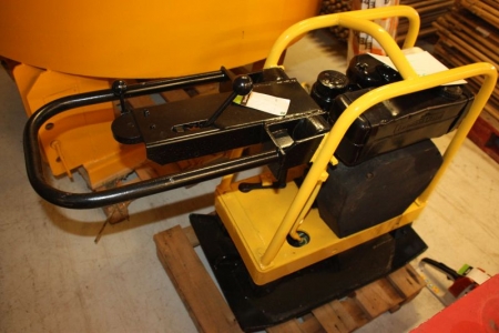 Plate compact vibrator, Yanmar diesel Vibromat (condition unknown)