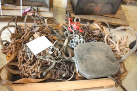 Various chains, steel wire, 750 kg towing hook