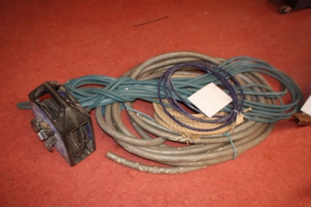 Reinforced hose, outer ø about 3,2 cm + rope + air hose + air hose with winding device