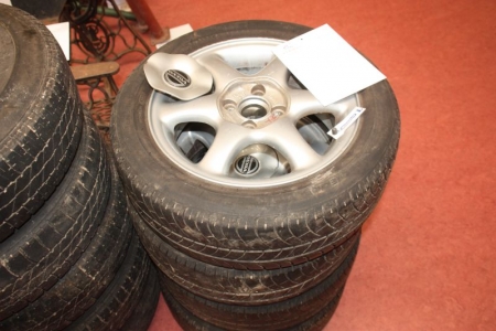 5 H2 E37. Tires: Michelin Energy 185/55 R15