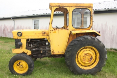 Traktor, MF 3165 R. Uden batteri. Stand ukendt