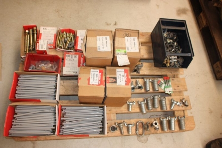 Pallet with frame screws + expansion bolts + air couplings etc.