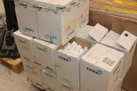 Ca. 20 kasser endepropper til karmprofiler, hvid og grå, DAFA