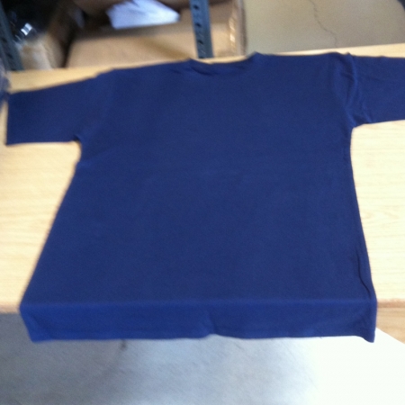 Firmatøj ungebraucht ohne Druck: 50 Stück. Rundhals-T-Shirt, Blau Navy, gerippte Ausschnitt, 100% gekämmte Baumwolle 145-160g / m2. 20L + 20 + 10 XL