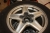4 wheel with alloy wheels. Tires: Continental 235/60 R16 summer. About 75% pattern. Rim: 16 x 8J, 55.0. 5 hole hub.