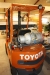 Toyota LPG truck, model: 42-4FG15, 1.5 tons, 1,833 hours, lift: 3.3 meters. Clear view mast, from technical school, renovated d. 20-05-2015 for 14,908 kr.