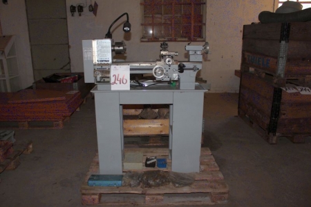 Lathes, Contimac, CQ6123B + glasses + 4-claw + accessories. Carriage Length: 730 mm. Piercing: ca. 2 cm.
