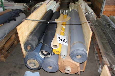 Various rolls m. Fabric / canvas to include furniture.