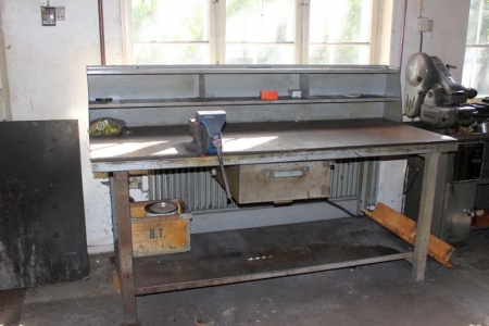 File bench 2000 x 780 mm with drawer and vice