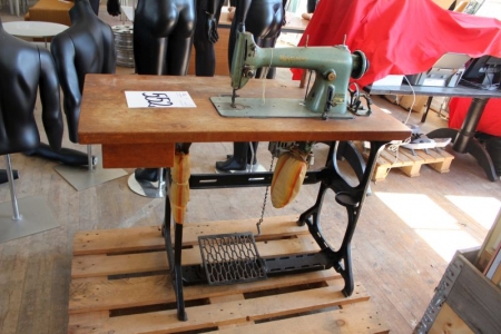 Industrial Sewing Machine, Husqvarna, Rothenborg Copenhagen
