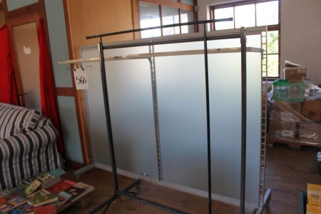 Clothing rack with glass and hanging rails on both sides + 2 clothes racks