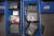 Vogn m. stofruller + ruller m. plast + kasser m. tilbehør til fx reklamebanner, knapper, ringe, skruer, stropper mv.