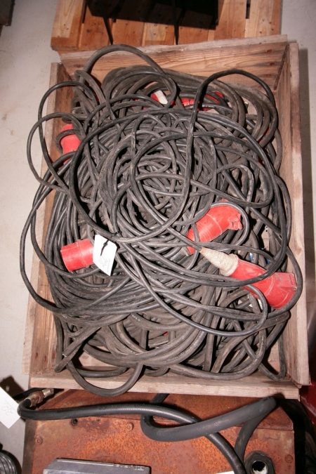 Assorted cables.