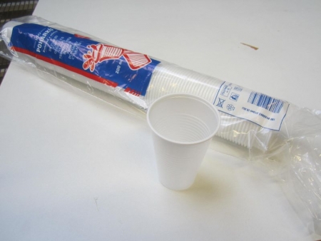 3000 pcs disposable cups in white plastic (file photo)