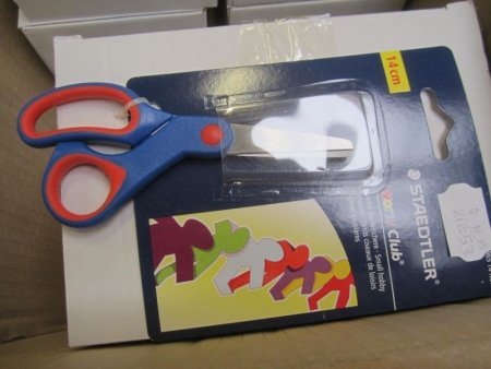 About 60 right scissors 14 cm, and about 25 left scissors 14 cm