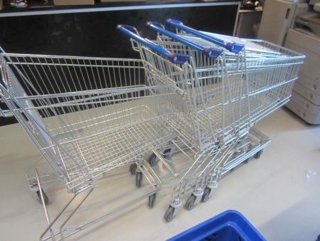 4 pcs shopping carts (file photo)