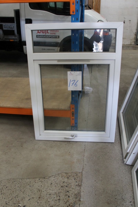 PVC window rotate / tilt 95x132, 72mm frame.