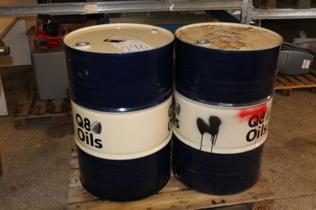 About 300L heating oil in 200L barrels