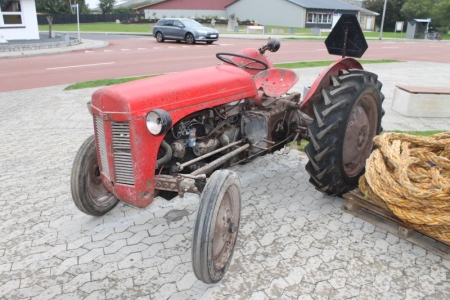 Tractor, Ferguson 31, gasoline (new rear tire)