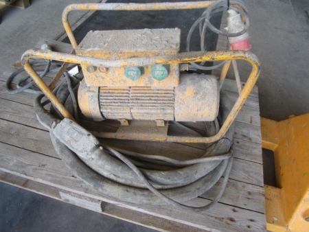 Concrete Vibrator Dynapac UF41, 1 kW. With electrical cable to 380 Volt, hose and Ø 47 mm vibrator studs