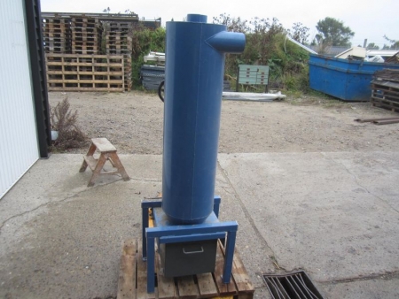Cyclone with waste drawer, height about 1.5 meters, nozzles approximately 100 mm