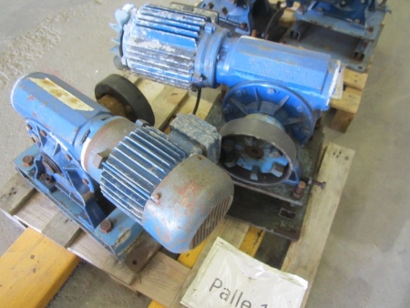 2 pcs motor with gear 0.75KW