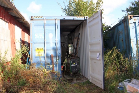 20 foot container with four subjects steel shelving. The container must first picked up the last udleveringsdag or by appointment