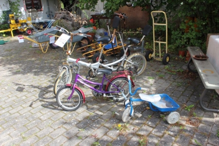 Tandem, Holberghus FE6E0219, Faltrad + Höchstgeschwindigkeit Mädchen Fahrrad mit Stützrädern, lila und bordeaux (WTOY120129N) + Stiga bodied LKW, blau. (Flat Räder auf Tandemfahrrad und Mädchen)