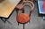 2 Tische 122 x 80 cm mit 4 Stühlen. Stühlen in Dampf gebogen Buche und Tisch mit oberflächenbehandelt Tischerplatter buchen mit steld schwarzer lackiert Französisch Gusseien