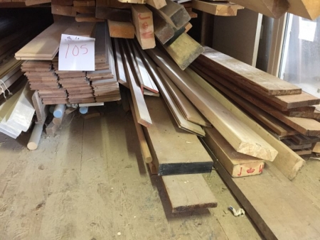 Wood products, approximately 35 floorboards 22 mm, beech, ca. 3.5 m, approximately 20 pcs.